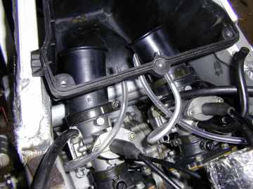 Tank and carb breathers
