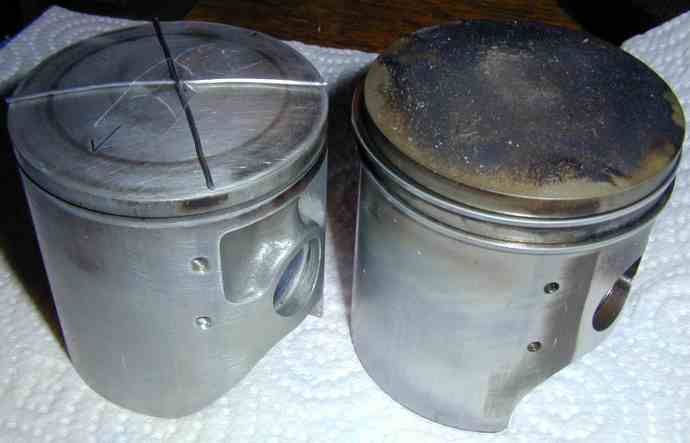 TZ 26J Piston with lube holes & Stock KR1S Piston (18kB)